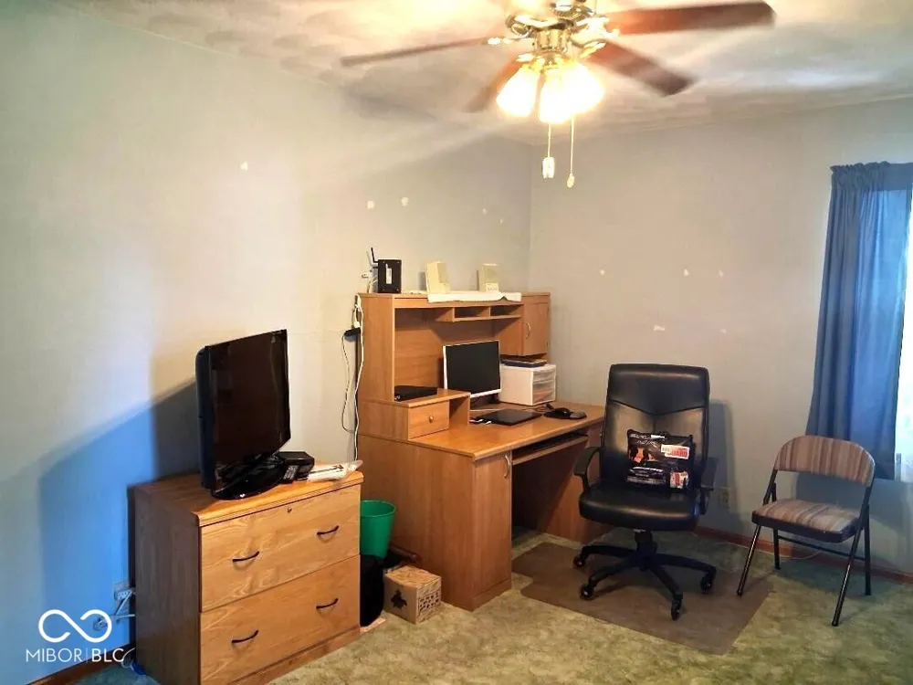 907 E Hillside Drive S Greensburg, IN 47240