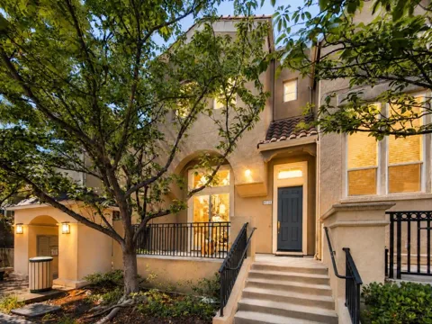 4530 Laird Circle