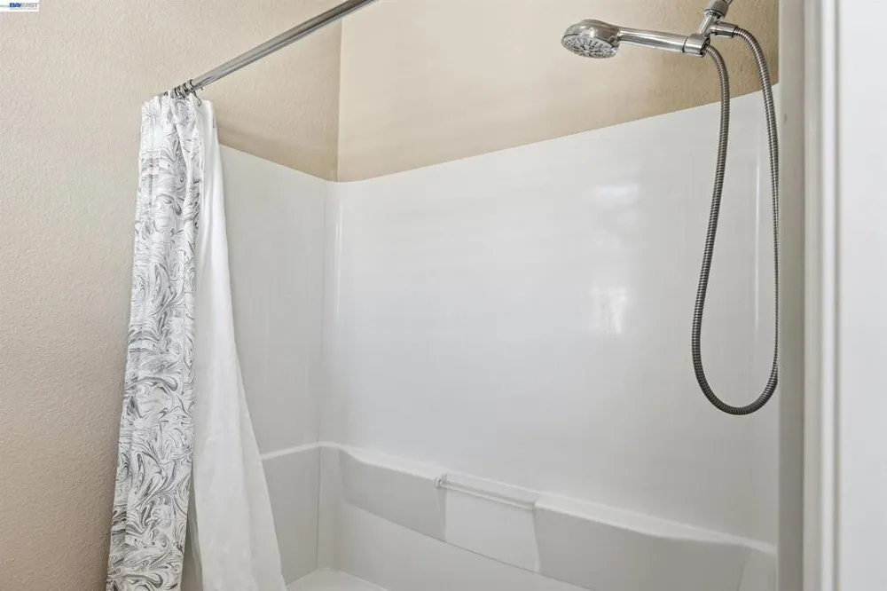 146 Halsey Way Pittsburg, CA 94565