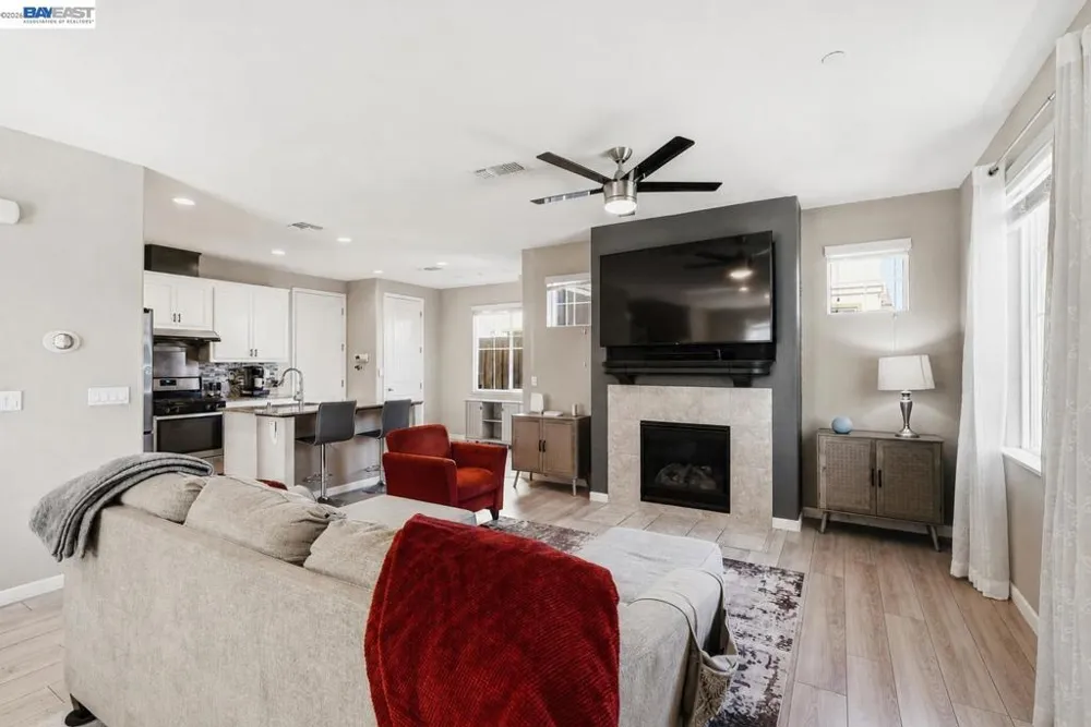 146 Halsey Way Pittsburg, CA 94565