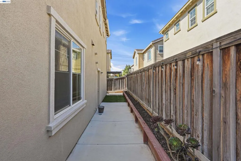 146 Halsey Way Pittsburg, CA 94565