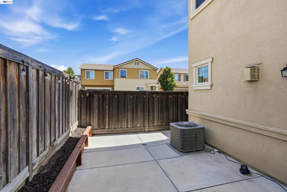 146 Halsey Way Pittsburg, CA 94565