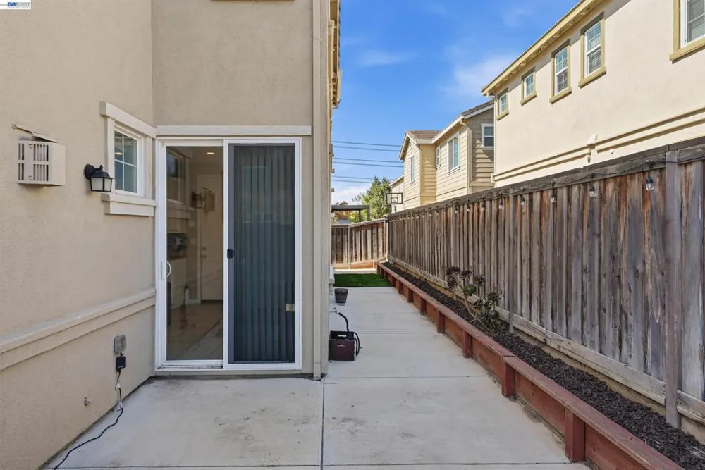 146 Halsey Way Pittsburg, CA 94565