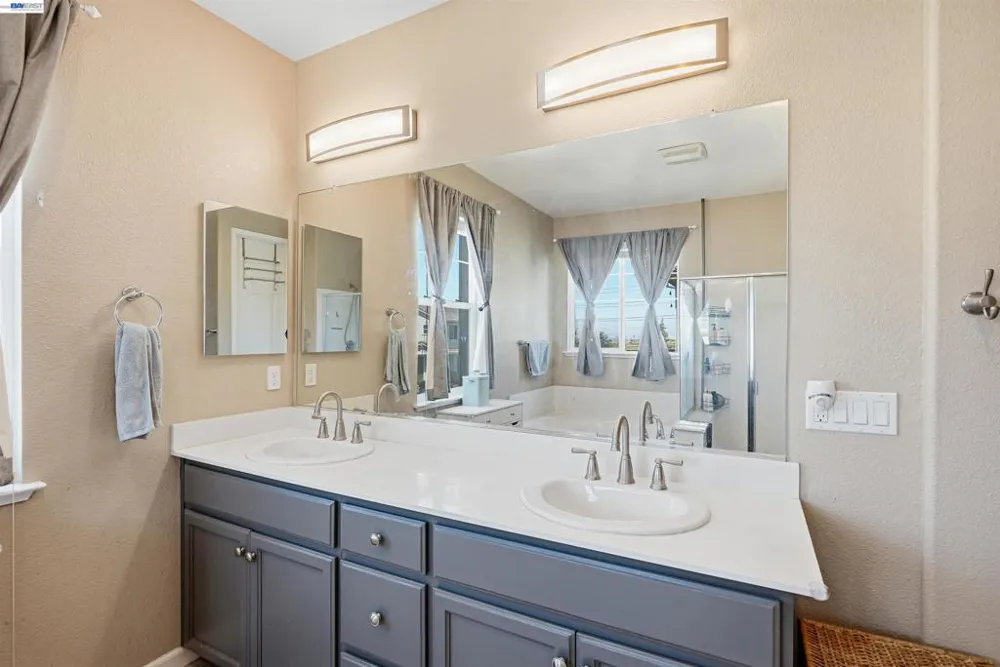 146 Halsey Way Pittsburg, CA 94565