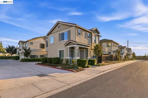 146 Halsey Way