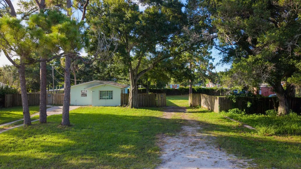 3516 Avenue F Fort Pierce, FL 34947
