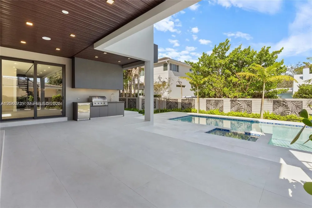 801 SE 11th Ct Fort Lauderdale, FL 33316