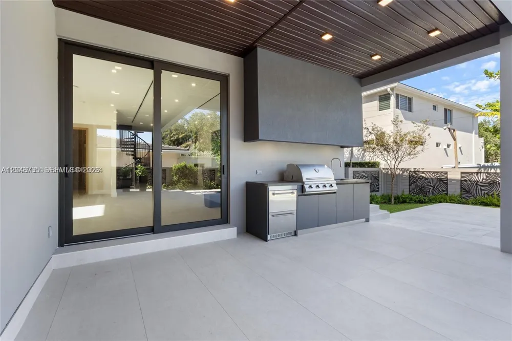 801 SE 11th Ct Fort Lauderdale, FL 33316