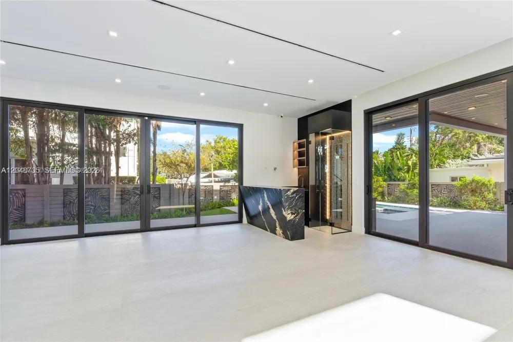 801 SE 11th Ct Fort Lauderdale, FL 33316