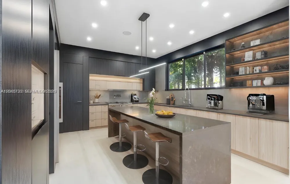 801 SE 11th Ct Fort Lauderdale, FL 33316