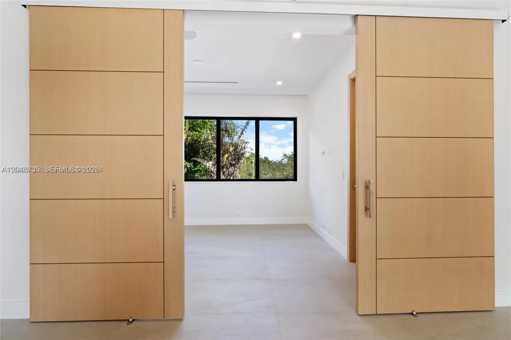 801 SE 11th Ct Fort Lauderdale, FL 33316