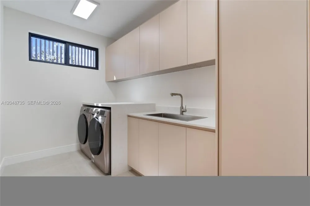801 SE 11th Ct Fort Lauderdale, FL 33316