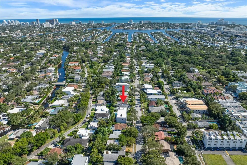 801 SE 11th Ct Fort Lauderdale, FL 33316