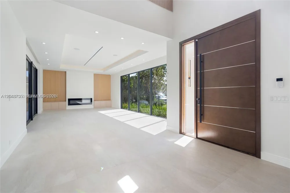 801 SE 11th Ct Fort Lauderdale, FL 33316