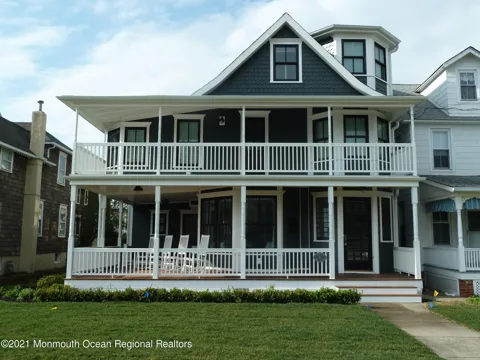 6 Heck Avenue