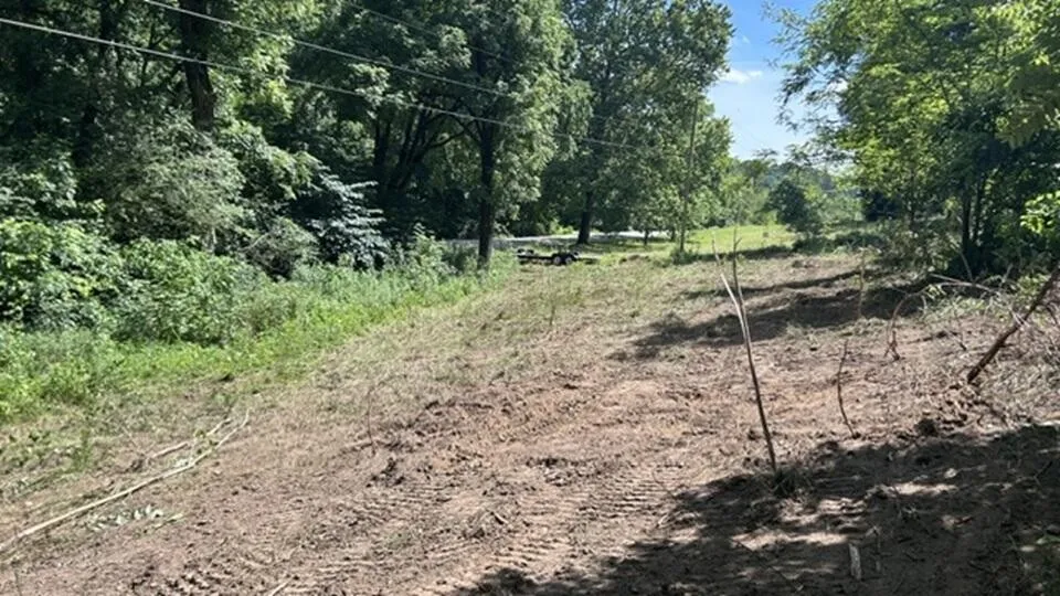 2627 Roy Dodson RD Columbia, TN 38401