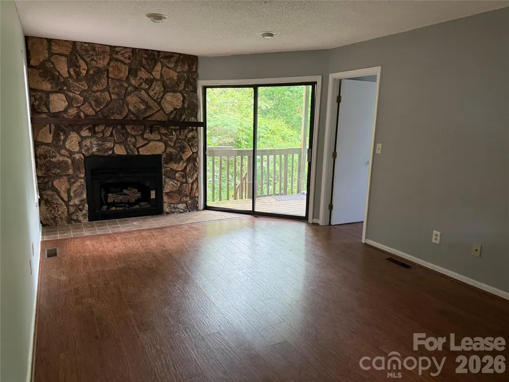 1420 11th Street Drive NW Hickory, NC 28601