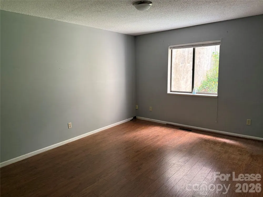 1420 11th Street Drive NW Hickory, NC 28601