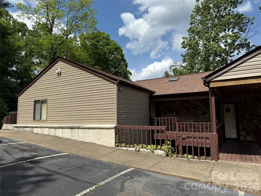 1420 11th Street Drive NW Hickory, NC 28601