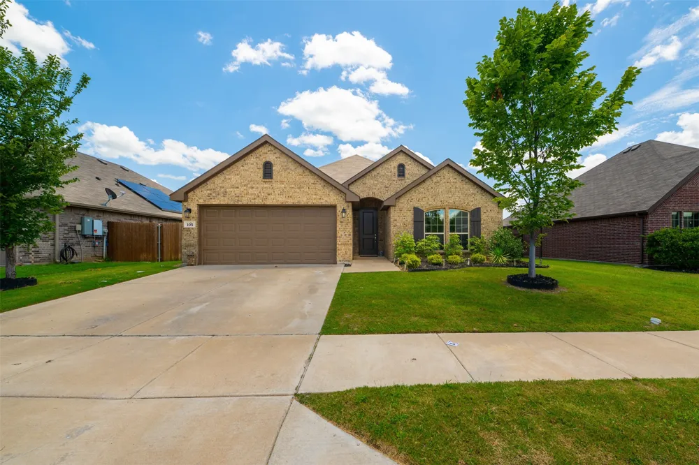 105 Cheryl Drive Keene, TX 76059