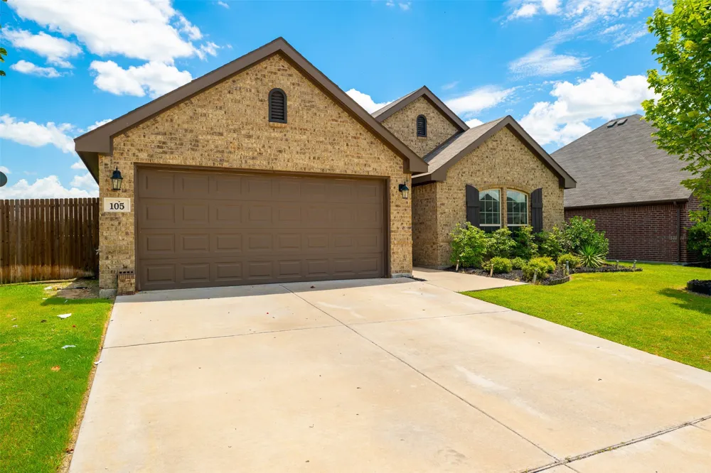 105 Cheryl Drive Keene, TX 76059