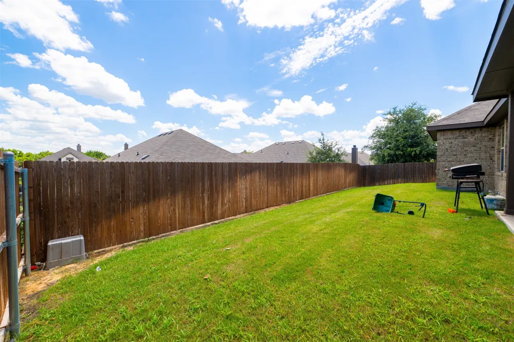 105 Cheryl Drive Keene, TX 76059