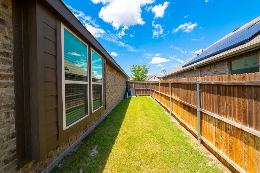105 Cheryl Drive Keene, TX 76059