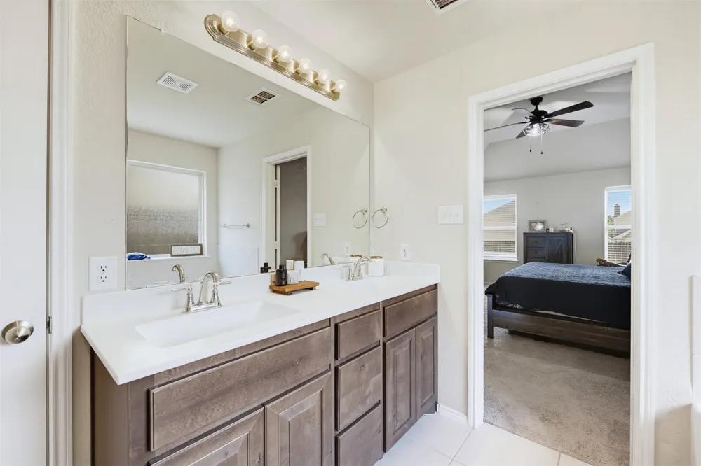 105 Cheryl Drive Keene, TX 76059