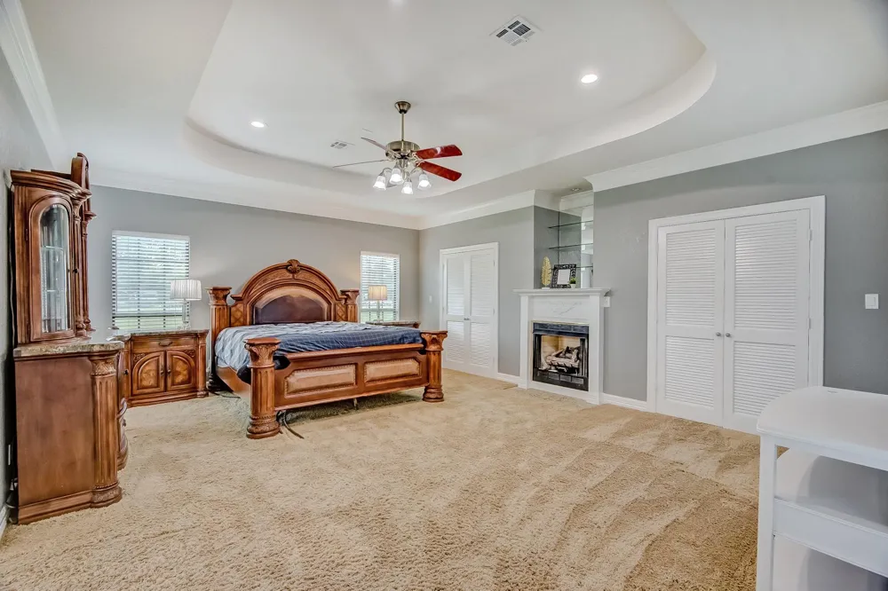 5200 Main Street Vidor, TX 77662