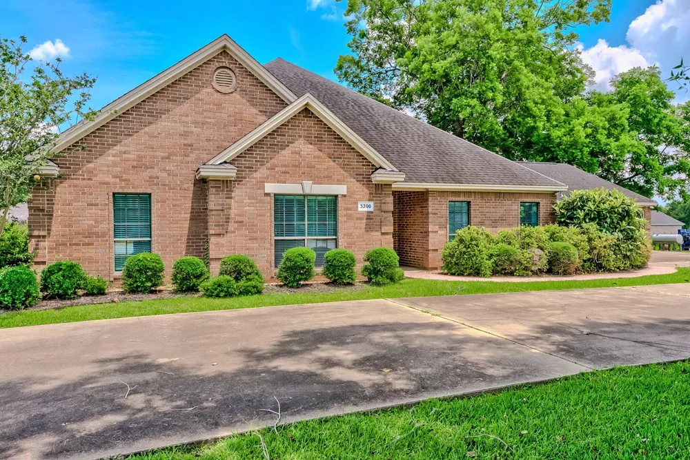 5200 Main Street Vidor, TX 77662