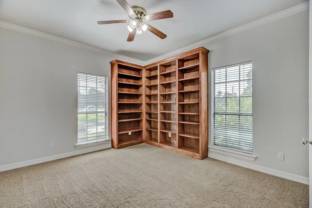 5200 Main Street Vidor, TX 77662