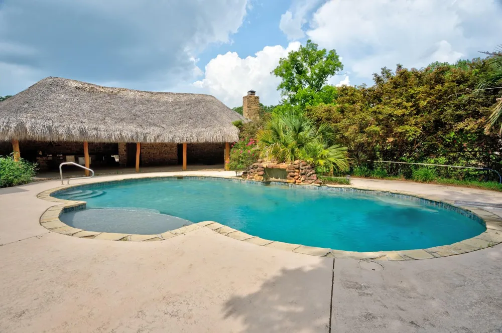 5200 Main Street Vidor, TX 77662