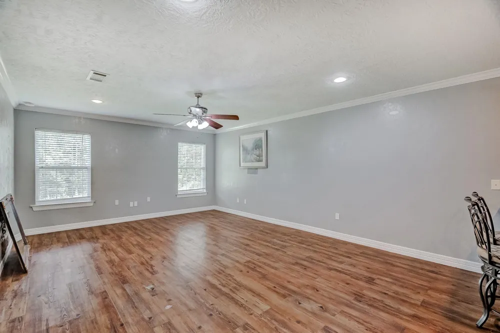 5200 Main Street Vidor, TX 77662