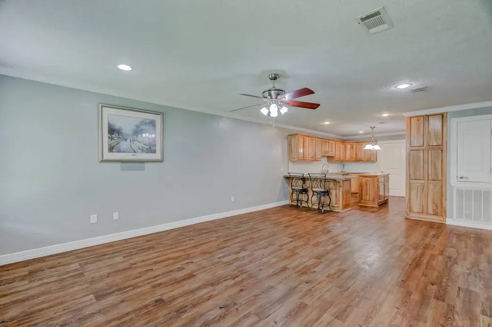5200 Main Street Vidor, TX 77662