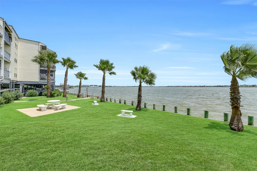 4001 Nasa Parkway #232 El Lago, TX 77586