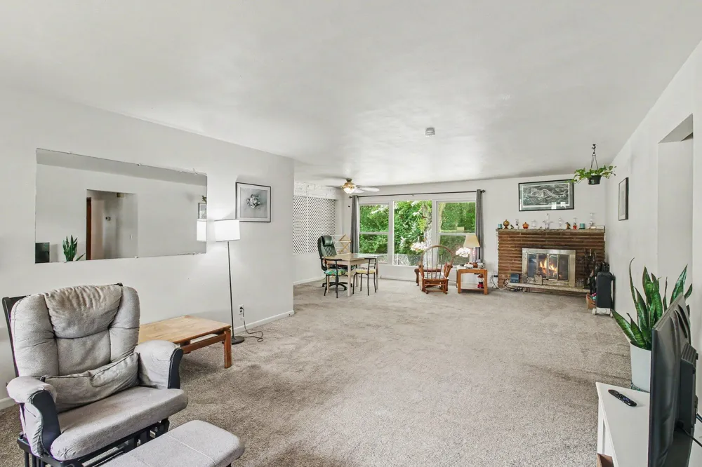 6025 Zimmer Road Haslett, MI 48840