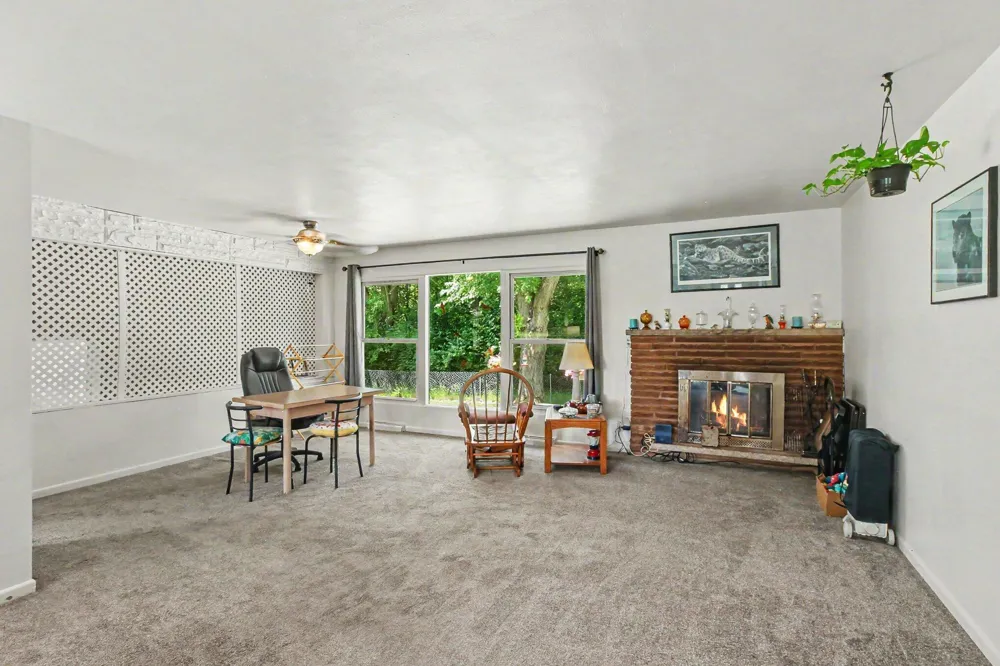 6025 Zimmer Road Haslett, MI 48840