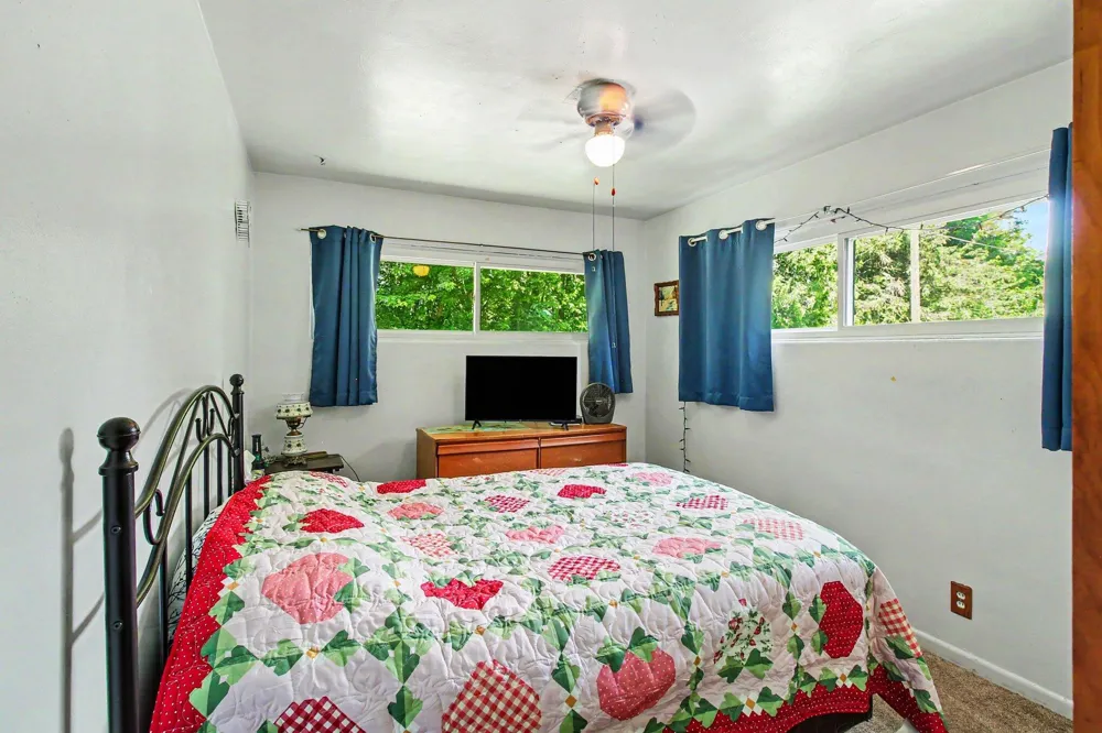 6025 Zimmer Road Haslett, MI 48840