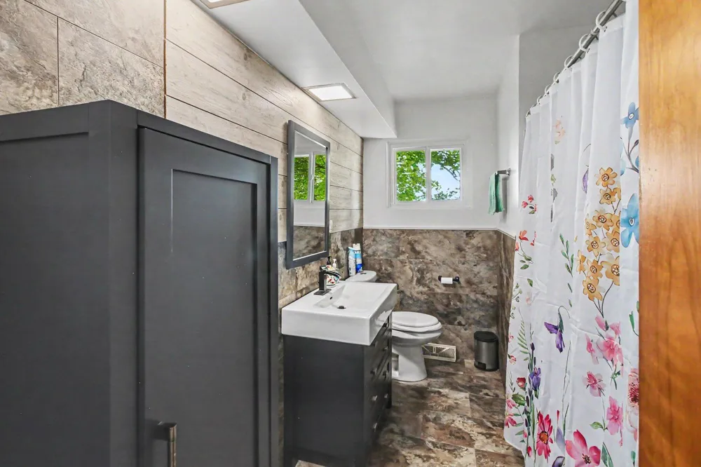 6025 Zimmer Road Haslett, MI 48840