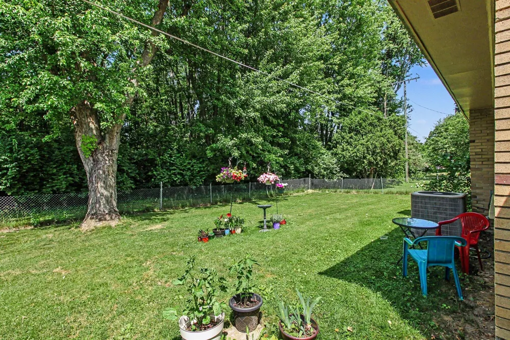 6025 Zimmer Road Haslett, MI 48840