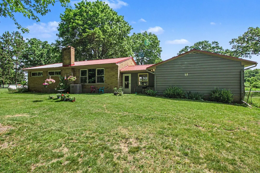 6025 Zimmer Road Haslett, MI 48840