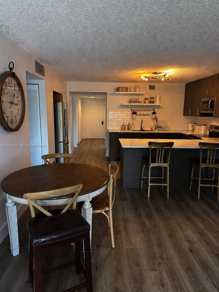 16171 Blatt Blvd #412 Weston, FL 33326