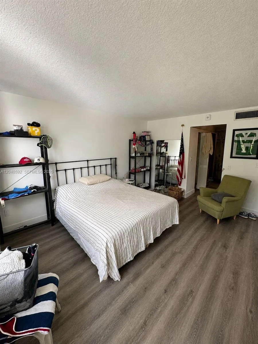 16171 Blatt Blvd #412 Weston, FL 33326