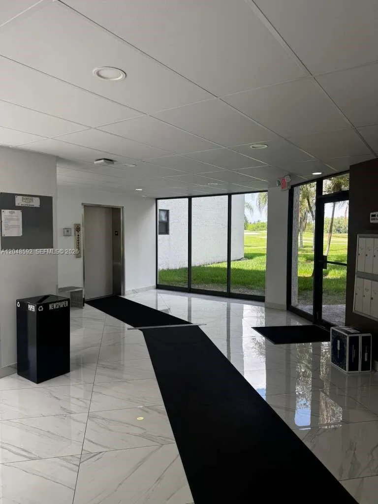 16171 Blatt Blvd #412 Weston, FL 33326
