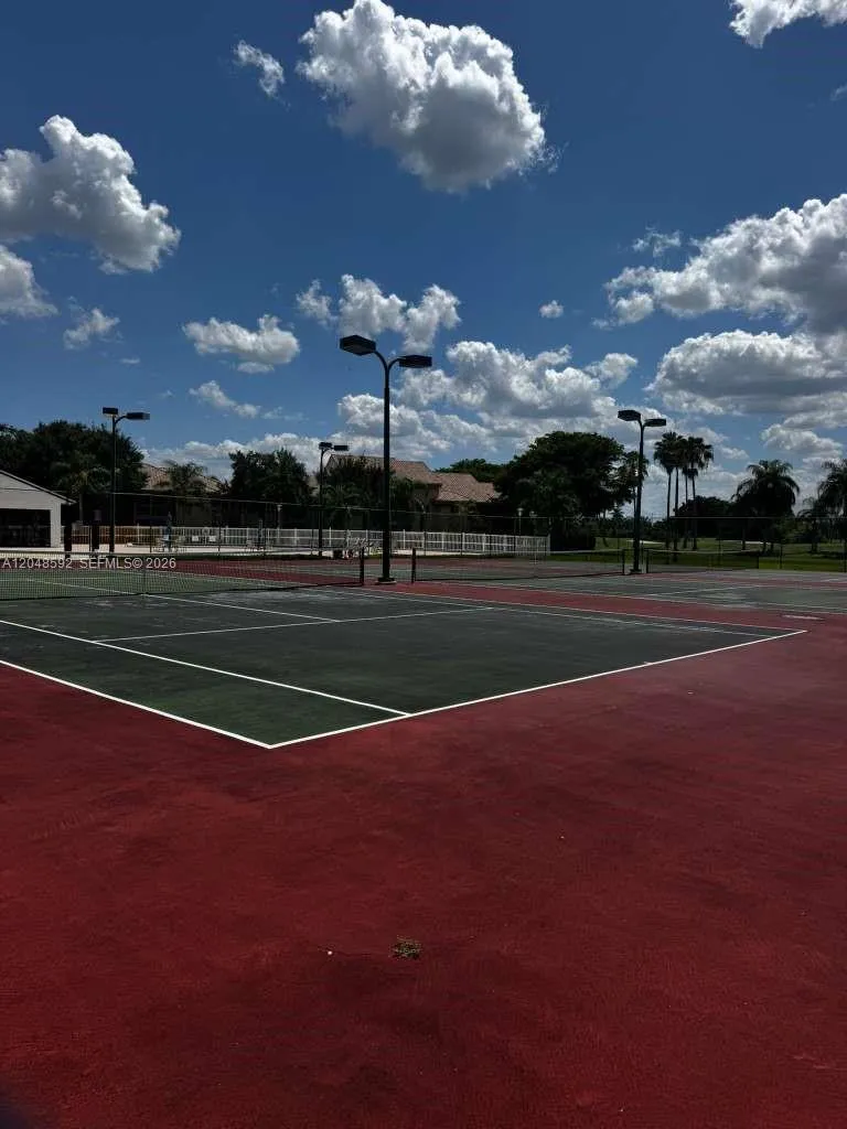 16171 Blatt Blvd #412 Weston, FL 33326