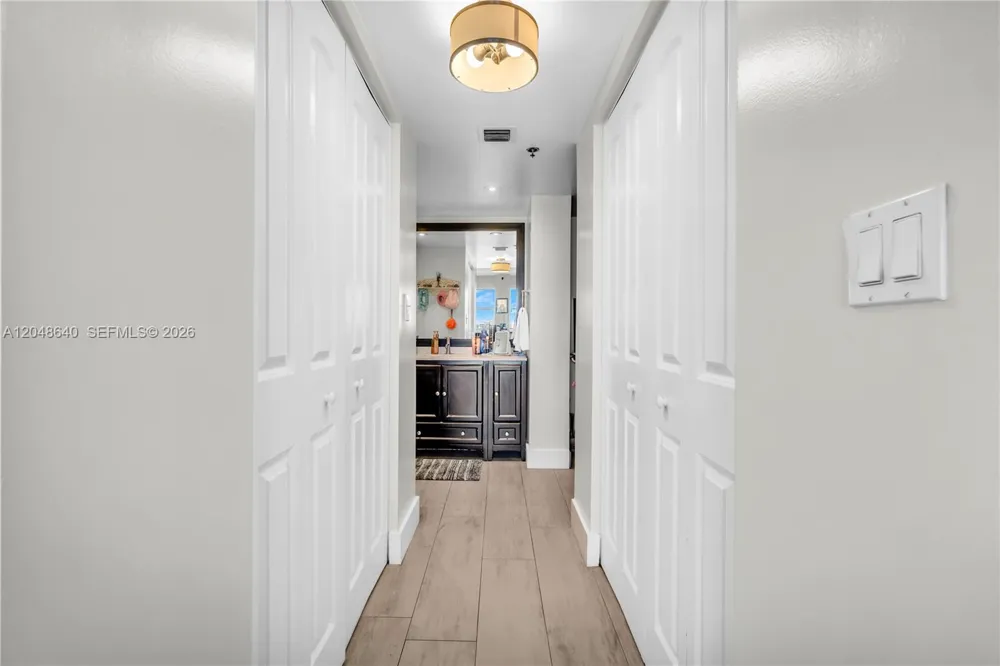 2351 Douglas Rd #1101 Miami, FL 33145