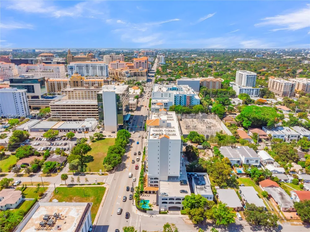 2351 Douglas Rd #1101 Miami, FL 33145