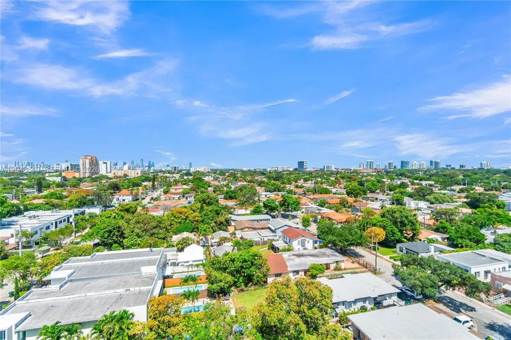 2351 Douglas Rd #1101 Miami, FL 33145