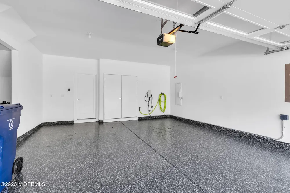 27 Linder Court Middletown, NJ 07748