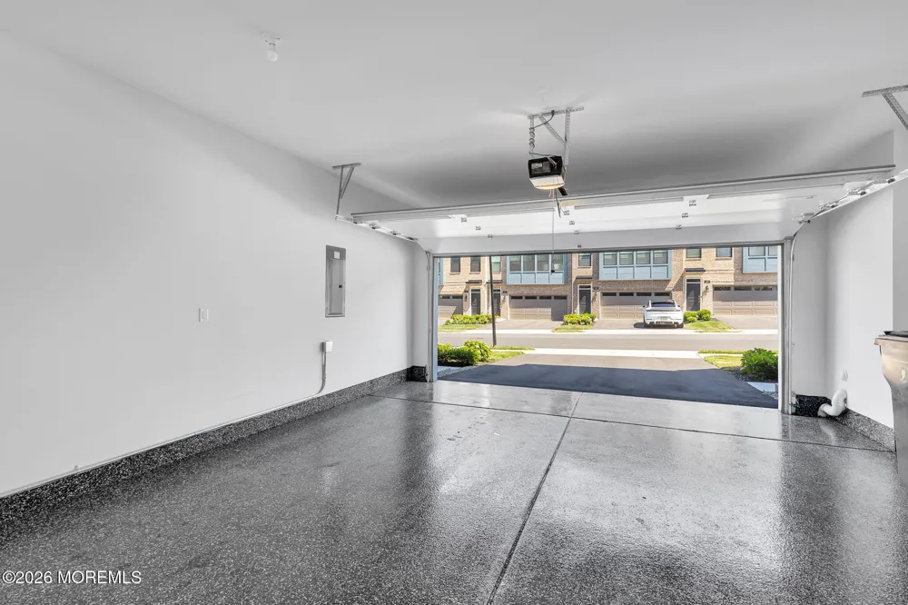 27 Linder Court Middletown, NJ 07748